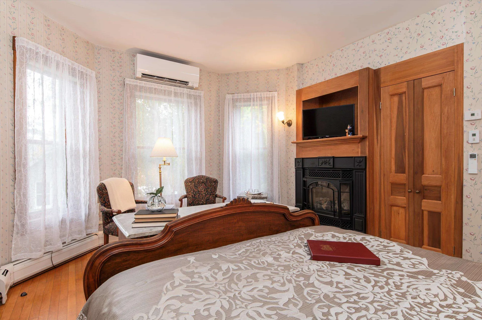 86 Main Street Ludlow VT 05149