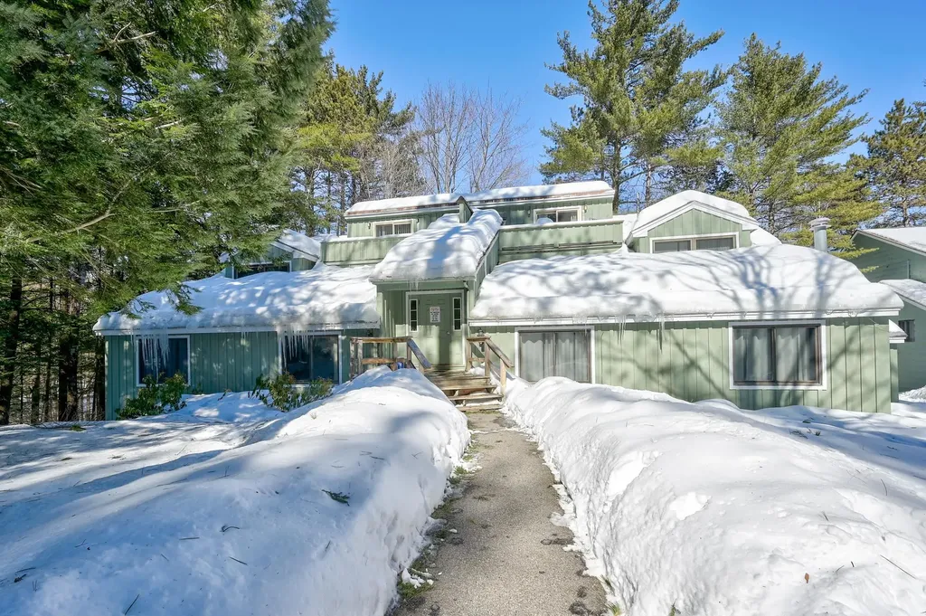 1c Seasons At Attitash Road Bartlett NH 03812