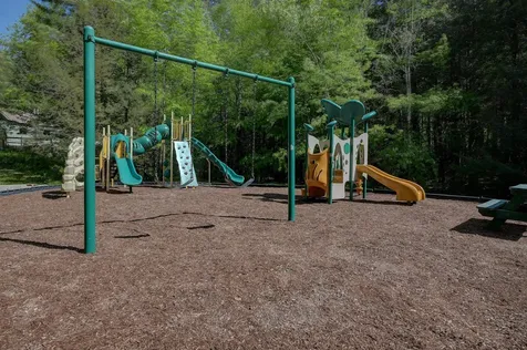 1C Seasons At Attitash Road Bartlett NH 03812