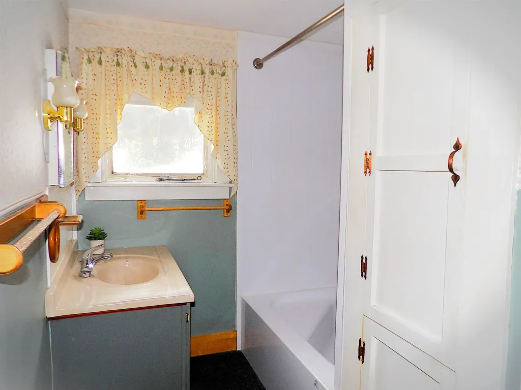 1200 Vt Route 14 Williamstown VT 05679