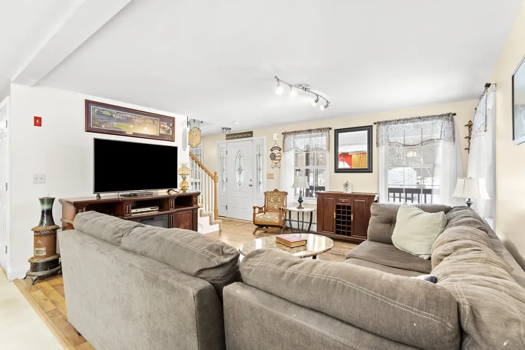 20 Kodiak Court Rochester NH 03867