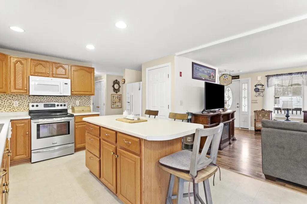 20 Kodiak Court Rochester NH 03867