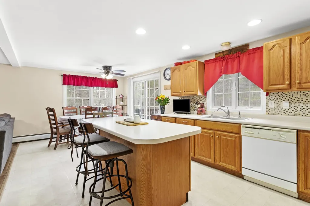 20 Kodiak Court Rochester NH 03867