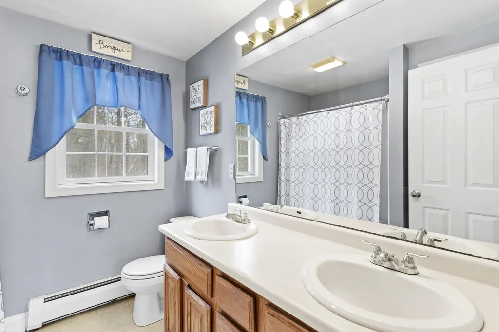 20 Kodiak Court Rochester NH 03867