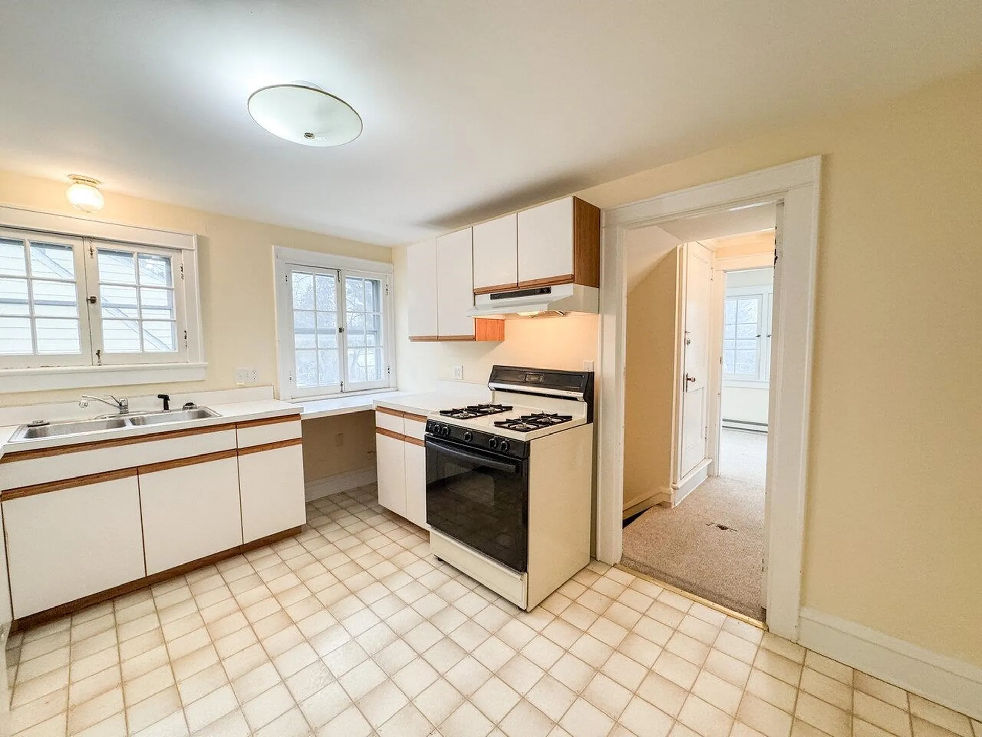 103 Caroline Street Burlington VT 05401