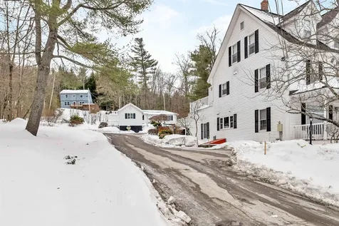 14 Lake Avenue Sunapee NH 03782