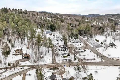14 Lake Avenue Sunapee NH 03782