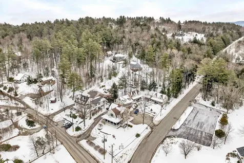 14 Lake Avenue Sunapee NH 03782