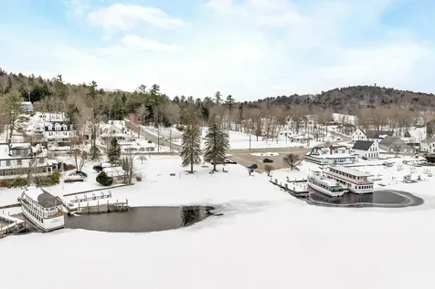 14 Lake Avenue Sunapee NH 03782