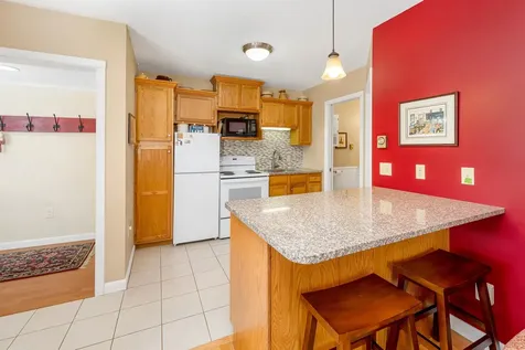 14 Lake Avenue Sunapee NH 03782