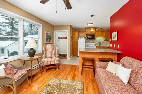 14 Lake Avenue Sunapee NH 03782