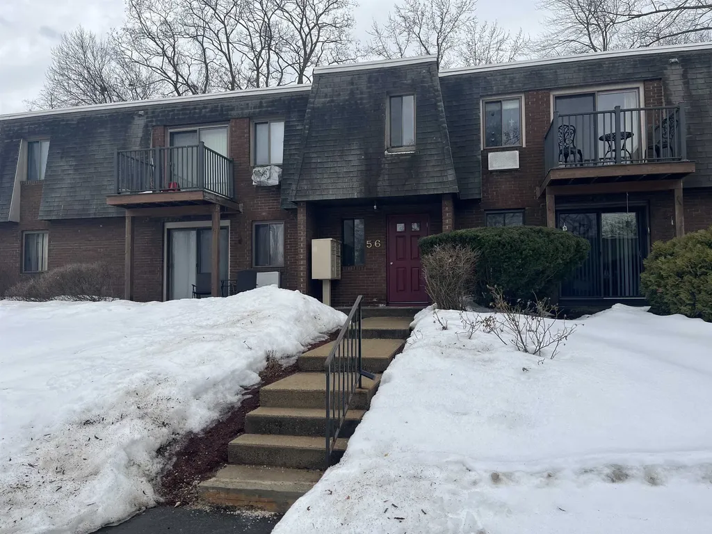 56 Robert Court Manchester NH 03103