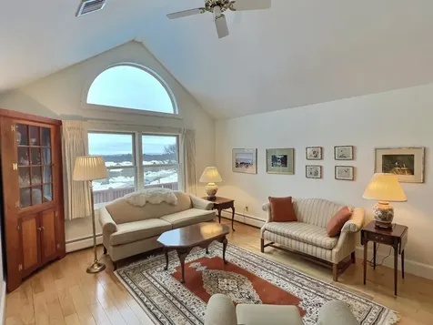 46 Highland Ridge New London NH 03257