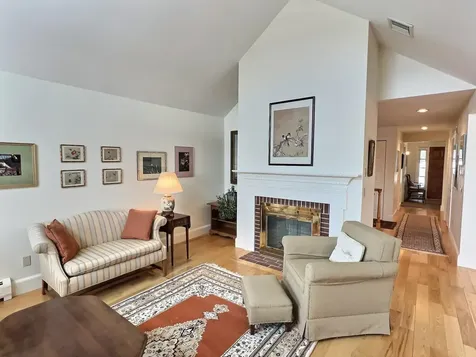 46 Highland Ridge New London NH 03257