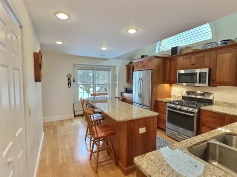 46 Highland Ridge New London NH 03257