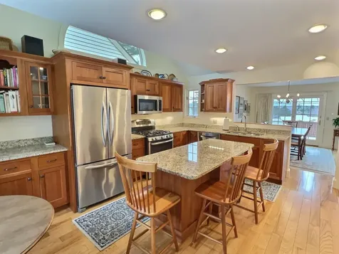 46 Highland Ridge New London NH 03257