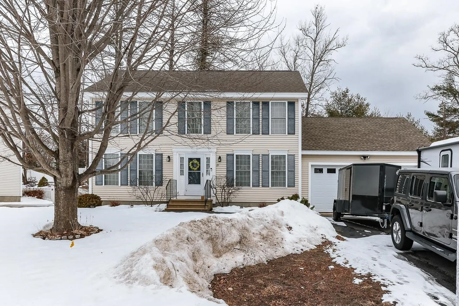 21 Treetop Lane Manchester NH 03102