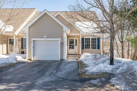 71 N High Street Derry NH 03038