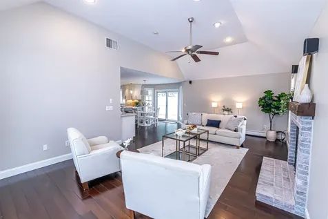 1 Cobblestone Road Windham NH 03087