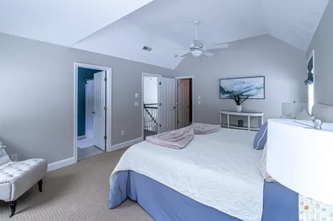 1 Cobblestone Road Windham NH 03087