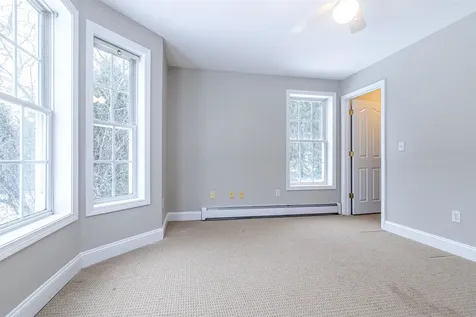 1 Cobblestone Road Windham NH 03087