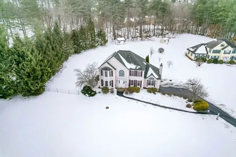 1 Cobblestone Road Windham NH 03087