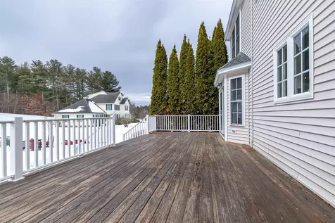 1 Cobblestone Road Windham NH 03087