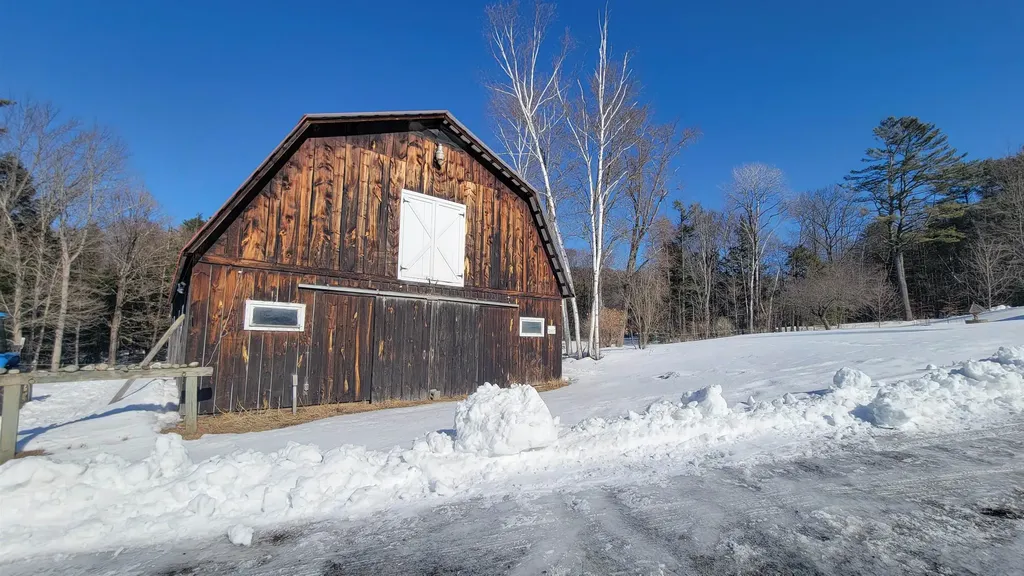 455 Old County Road Plainfield NH 03781