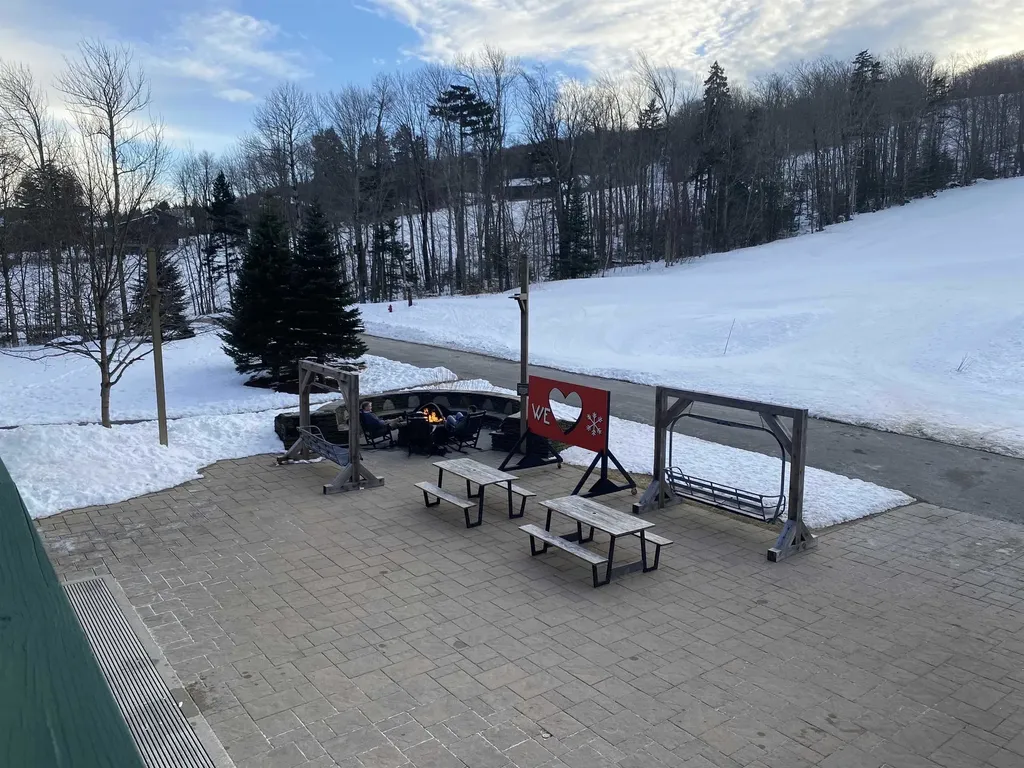 155 Qtr I, 89 Grand Summit Way Dover VT 05356