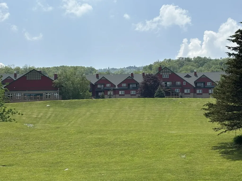 155 Qtr I, 89 Grand Summit Way Dover VT 05356