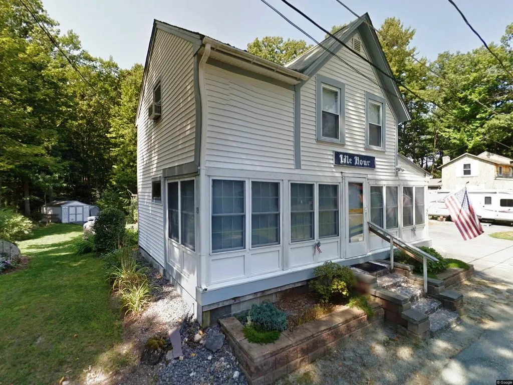 13 Milford Street Amherst NH 03031