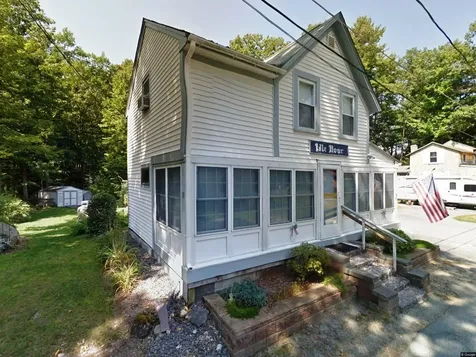 13 Milford Street Amherst NH 03031