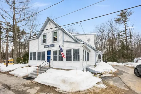 13 Milford Street Amherst NH 03031