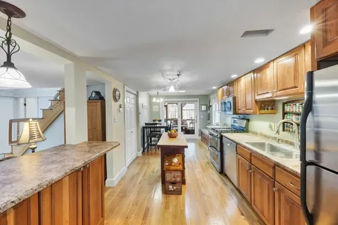 13 Milford Street Amherst NH 03031