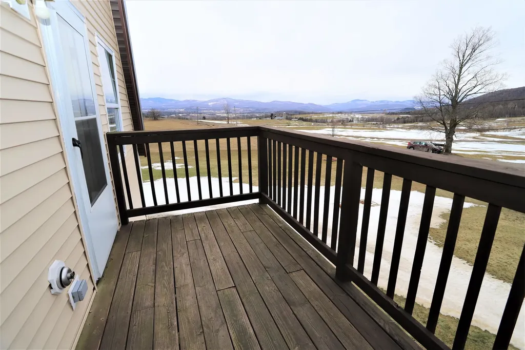 2637 Farrar Road Newport Town VT 05857