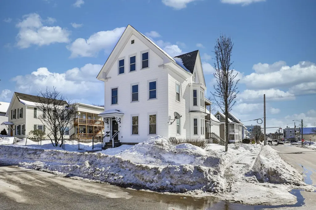 357 Central Street Manchester NH 03103