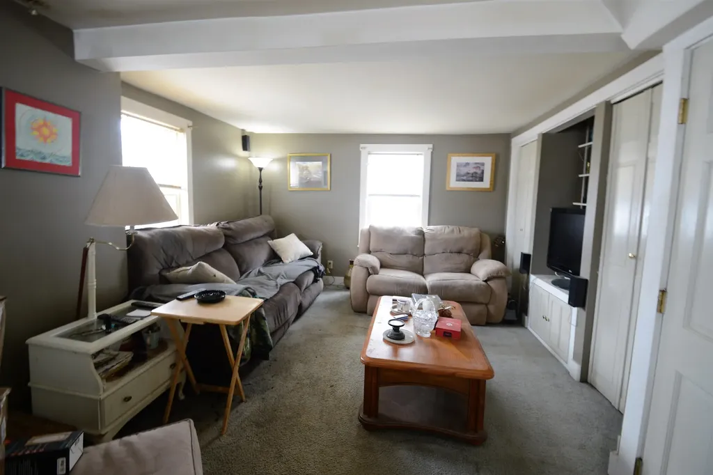 22 River Street Exeter NH 03833