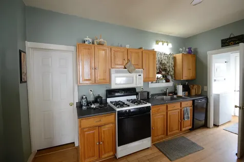 22 River Street Exeter NH 03833