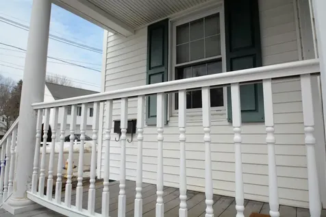 22 River Street Exeter NH 03833