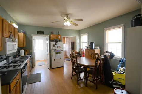 22 River Street Exeter NH 03833