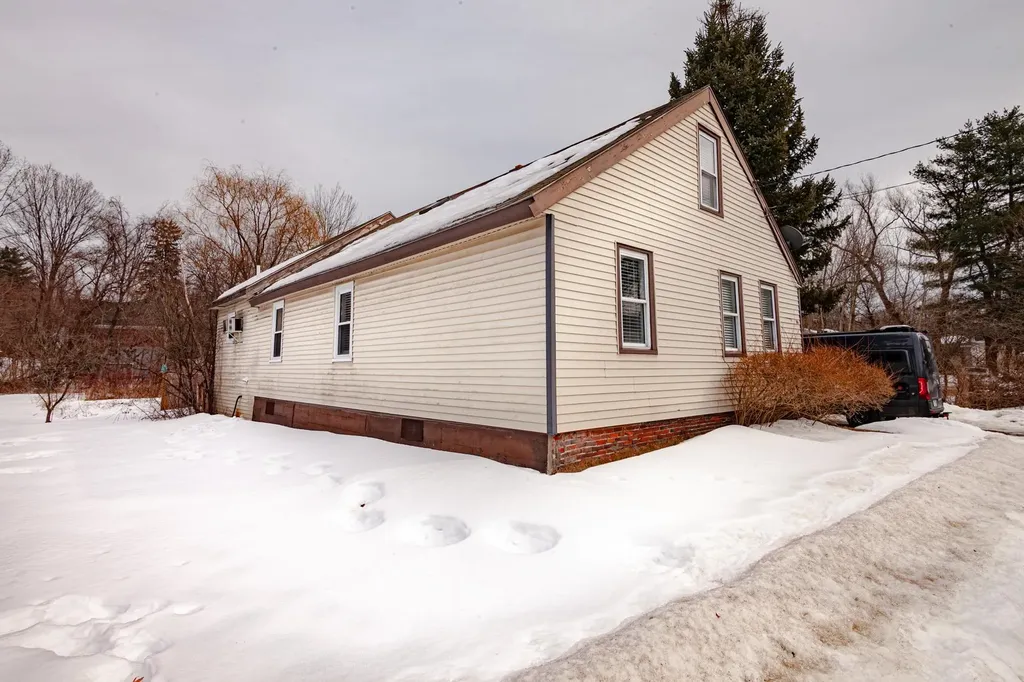 119 Armory Street Keene NH 03431