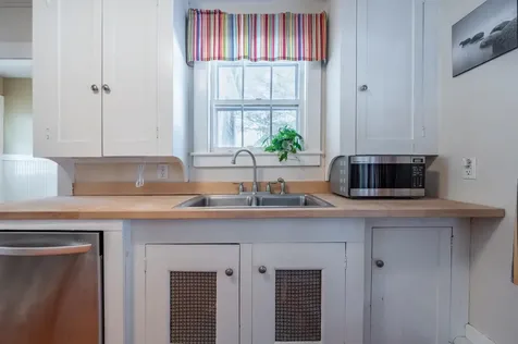 371 Little Sunapee Road New London NH 03257