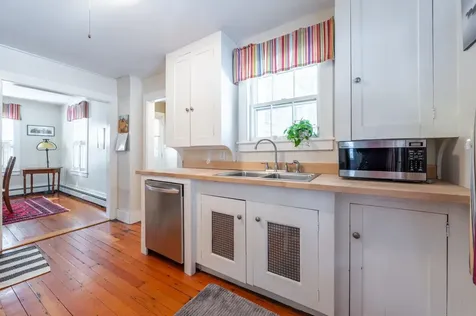 371 Little Sunapee Road New London NH 03257