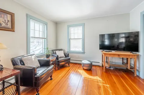 371 Little Sunapee Road New London NH 03257