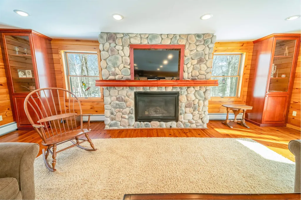 7 Yodeling Lane Dover VT 05356