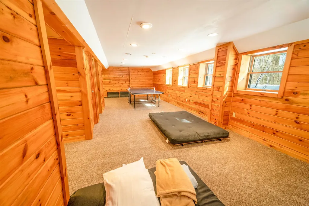 7 Yodeling Lane Dover VT 05356