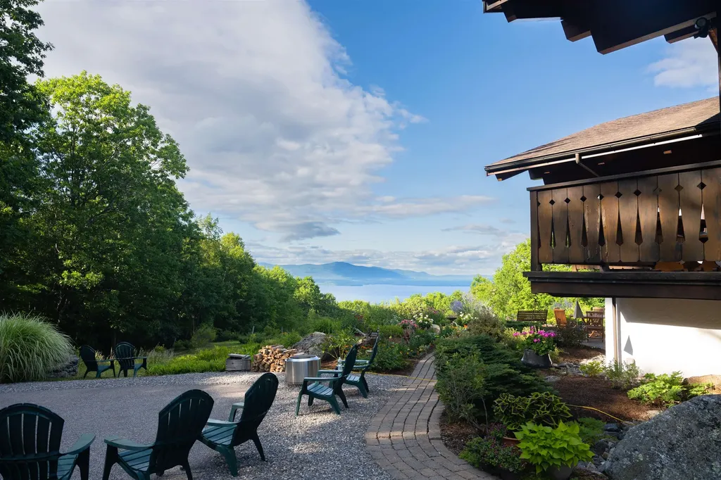 17 Partridge Lane Gilford NH 03249