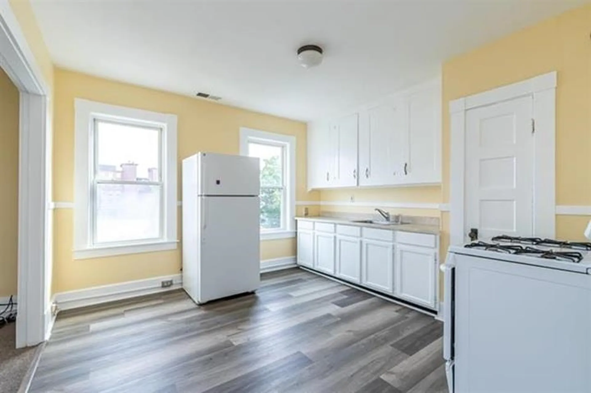 111 Ash Street Nashua NH 03060