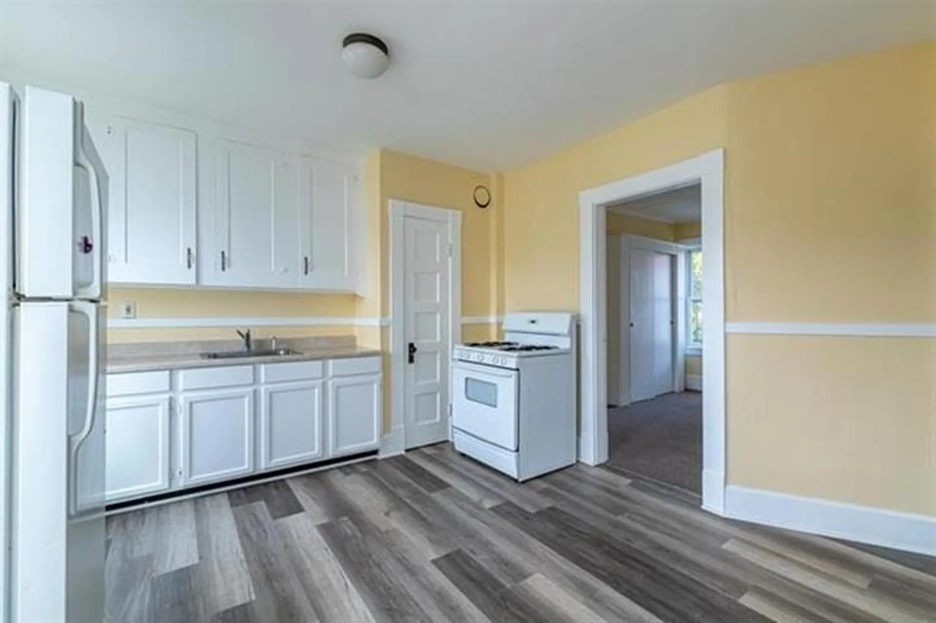 111 Ash Street Nashua NH 03060