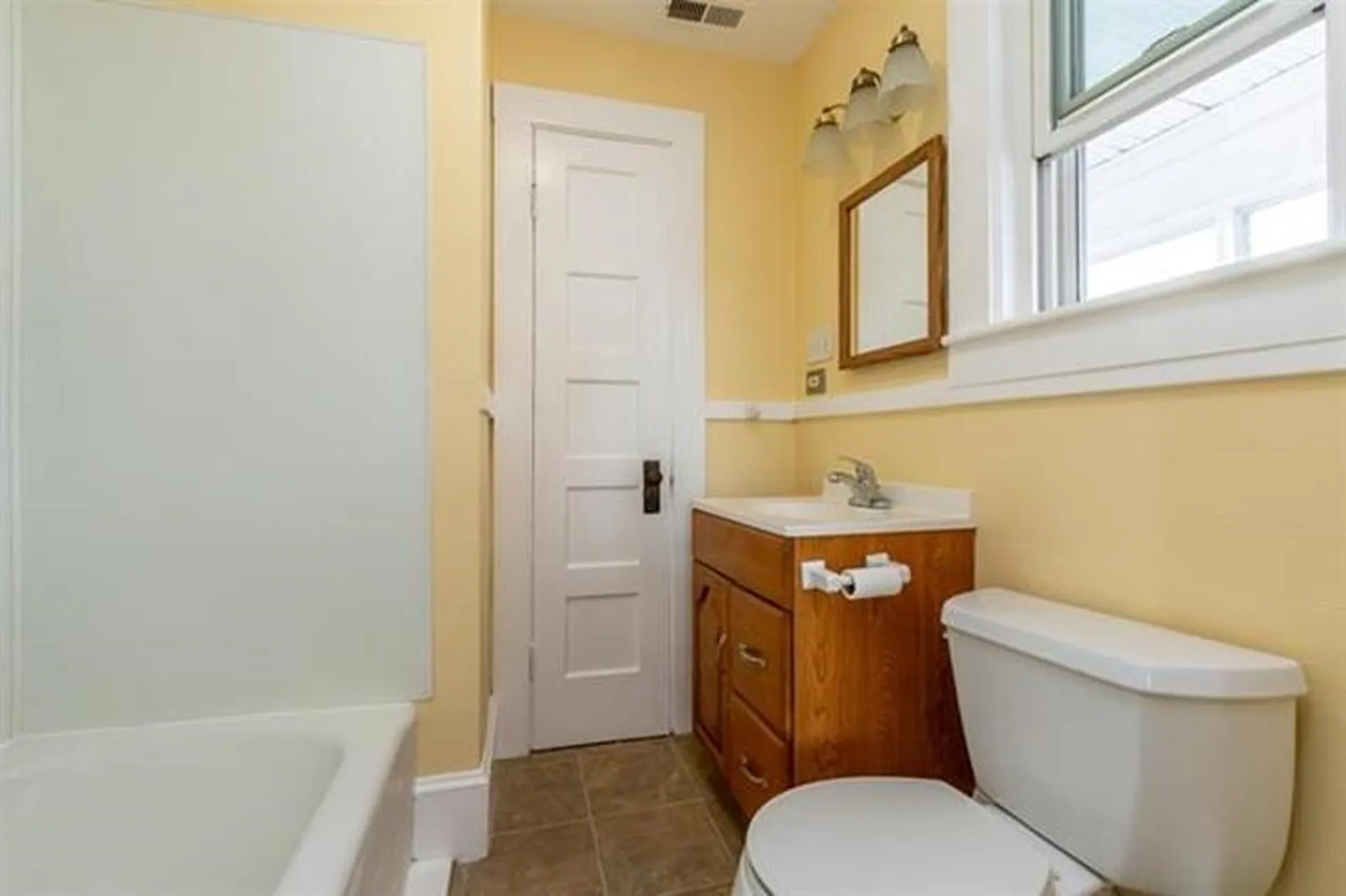 111 Ash Street Nashua NH 03060